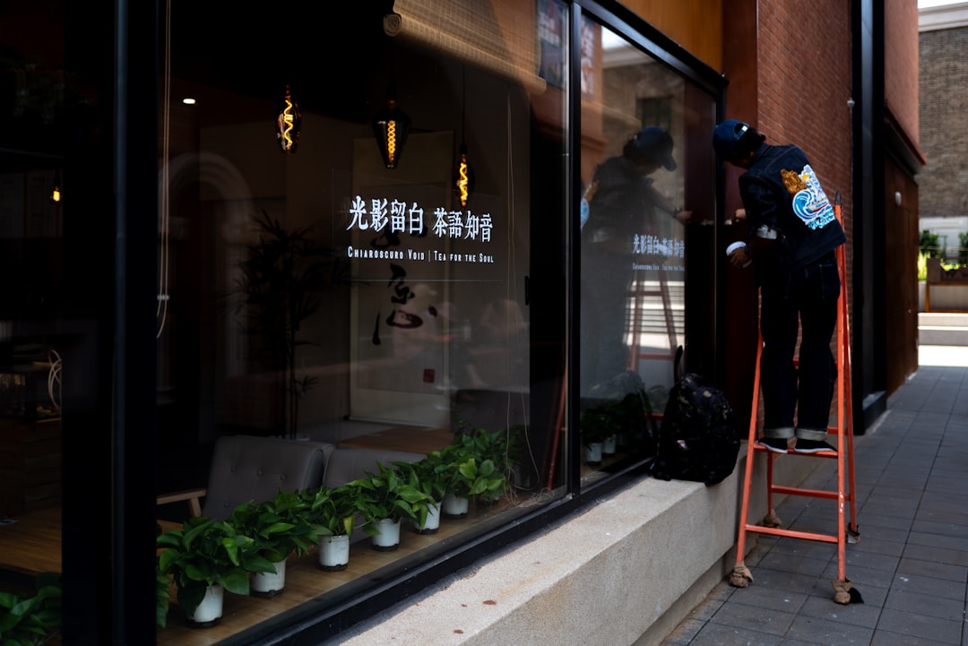 Сезонная мойка окон